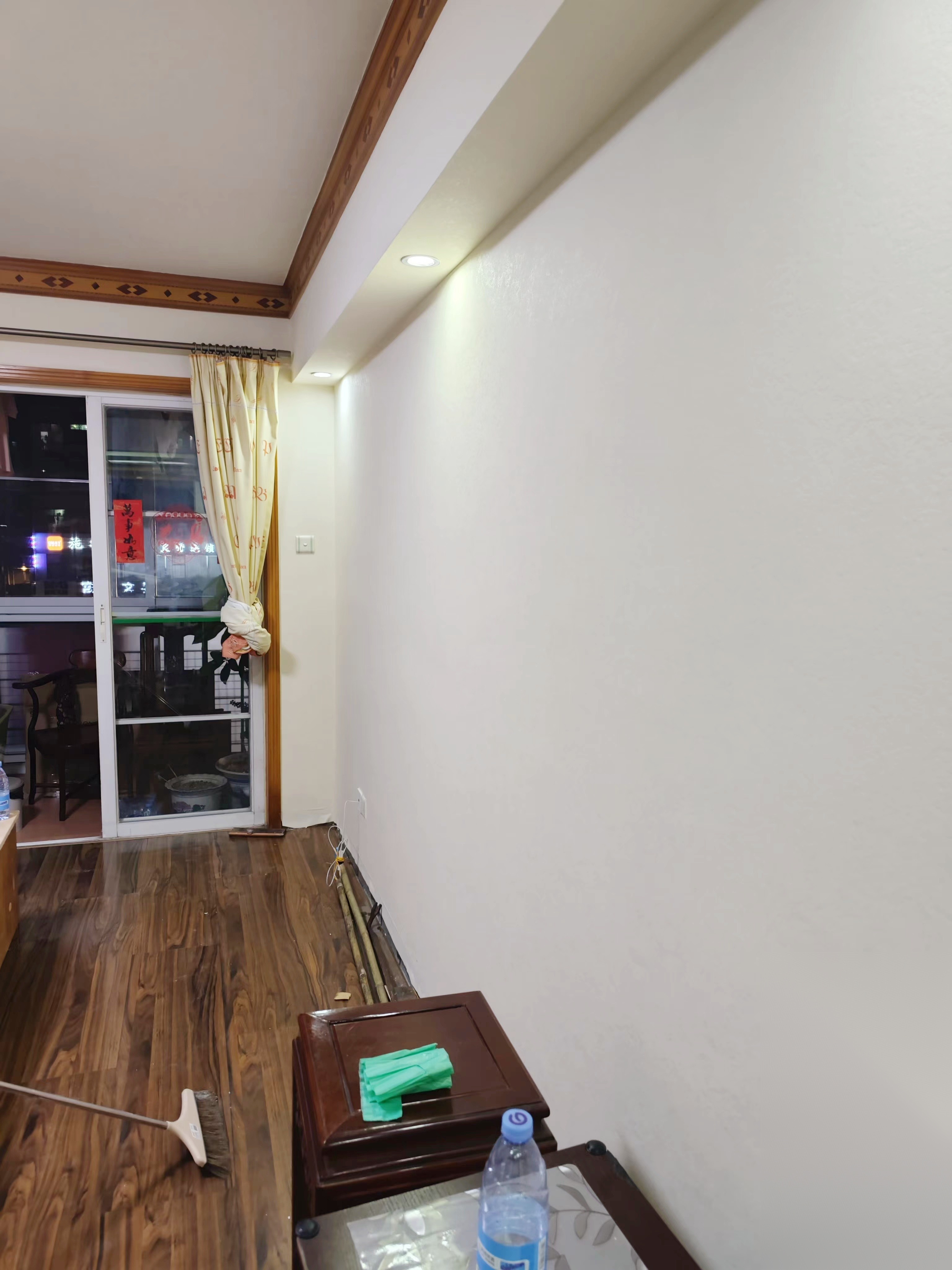 奶油黄艺术漆墙布翻新，一天搞定